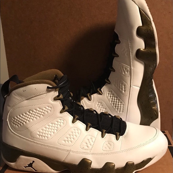 NIKE AIR JORDON RETRO 9 MENS SNEAKERS main image 4